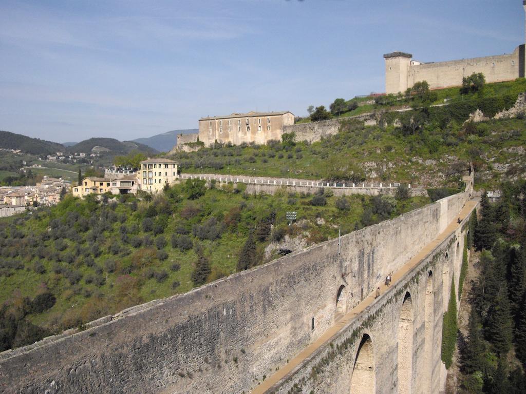 Hotel Gattapone Spoleto Exterior foto